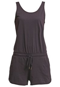 Combinaison noire sans manches en tissu doux, avec une taille cintrée à cordon et des jambes courtes. Texture lisse et design simple.