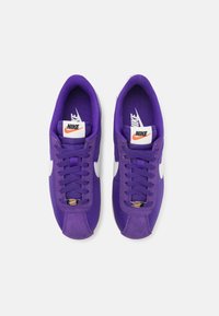 Nike Sportswear CORTEZ - Joggesko - field purple/summit white/alabaster