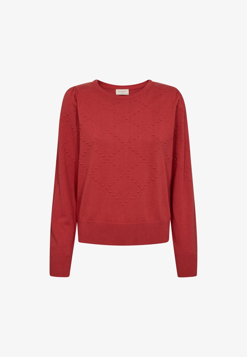 Röd långärmad tröja med strukturerat diamantmönster och ribbad mudd och nederkant, med en rundad halsringning.