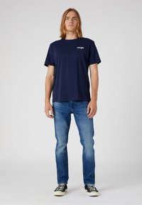 Wrangler - 2PACK  - Basic T-shirt - real navy Thumbnail Image 1