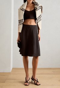 Marc O'Polo A-linjainen hame - black