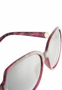 Next POLARISED LARGE SQUARE REGULAR FIT - Lunettes de soleil - red