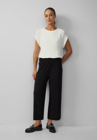 s.Oliver BLACK LABEL T-paita - ecru
