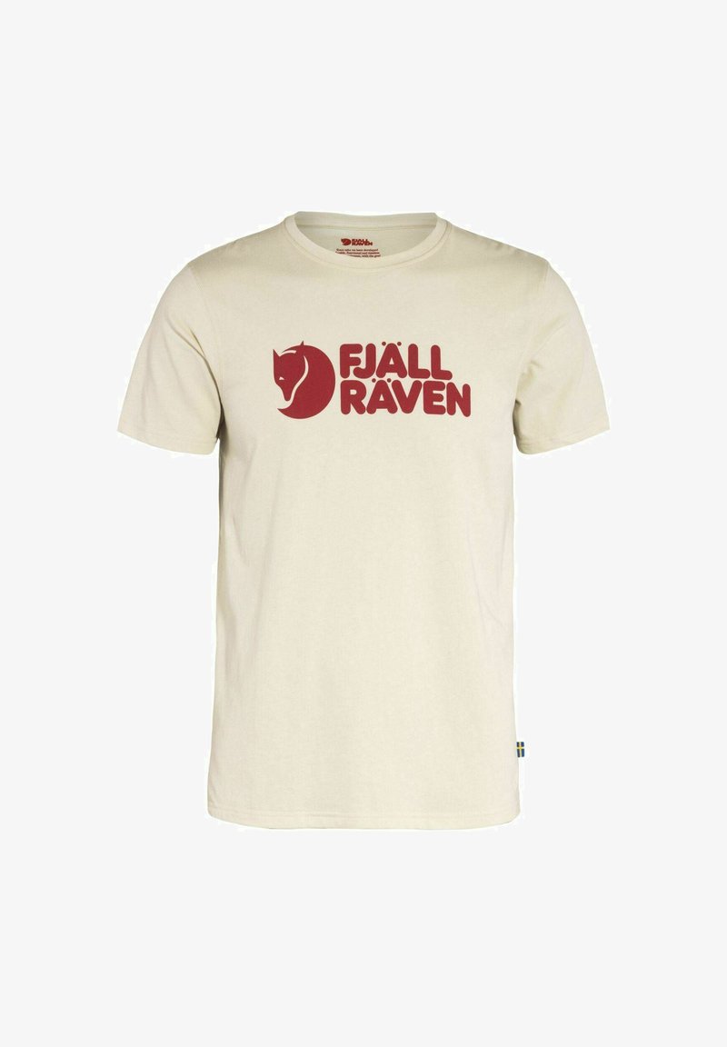 T-shirt de algodão bege claro com um grande logótipo vermelho "FJÄLL RÄVEN" e um emblema de raposa. Mangas curtas e decote redondo.