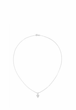 Collar de plata con una cadena delgada y un colgante triangular con una gema clara. Diseño simple y elegante con cierre de broche.