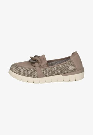 Hellbrauner Slipper mit gewebter Textur an der Spitze, einer Schleifenverzierung und einer dicken weißen Gummisohle für besseren Halt.