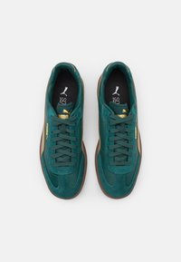 Puma CLUB II ERA UNISEX - Sportcipő - dark myrtle/oak branch/gum