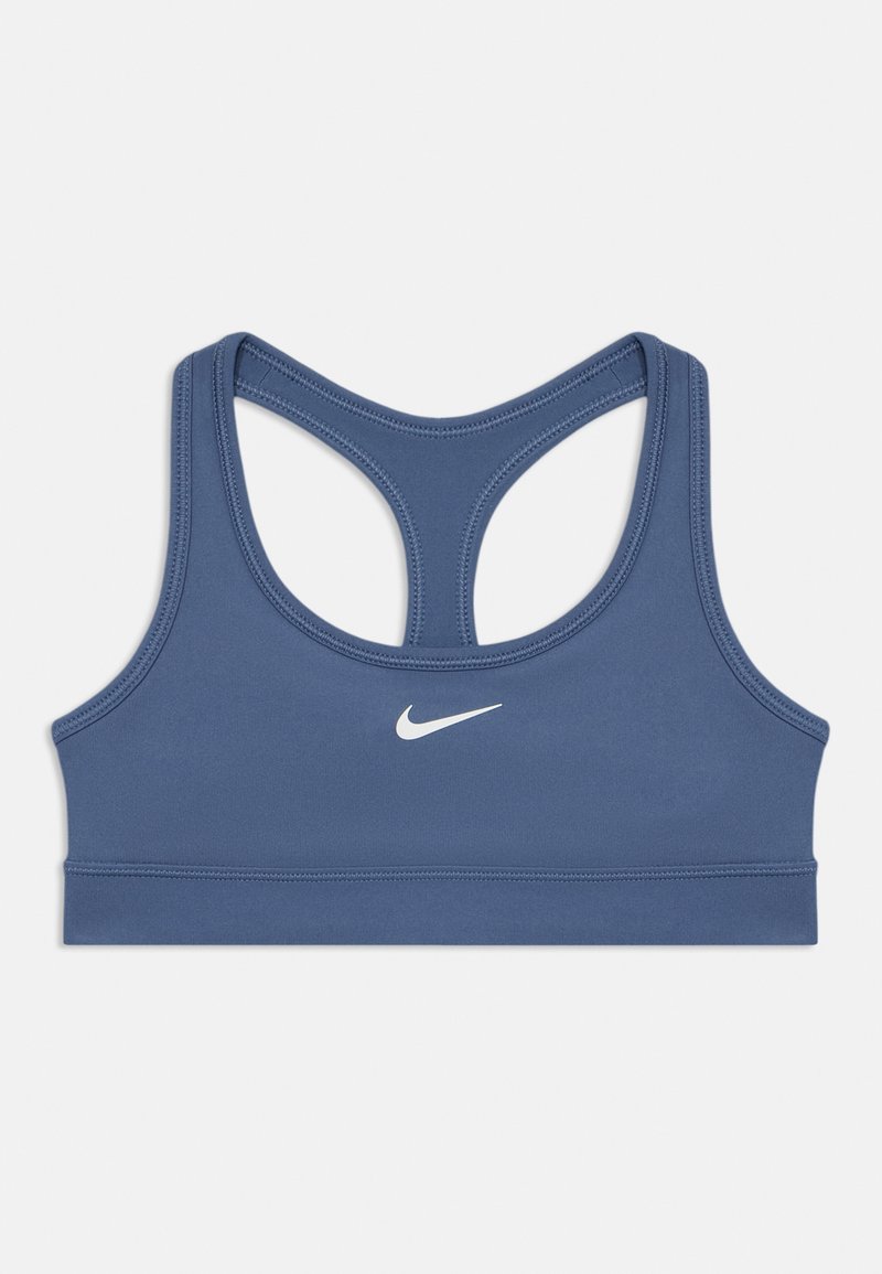 Modra športna srajca s hrbtno reko, narejena iz elastičnega materiala. Ima beli Nike logo spredaj, gladko teksturo in podrobnosti s šivi.