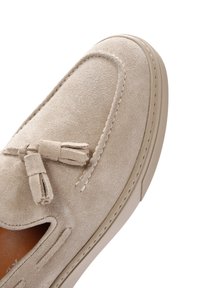 Derimod Slip-ons - beige