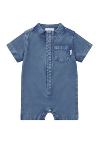 Denim korte mouwen rompertje in lichtblauw. Voorzien van een puntige kraag, knopen aan de voorkant en een opgestikte pocket. Drukknoopsluiting onderaan.