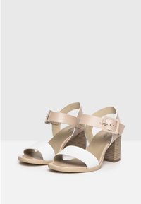 NeroGiardini E218654D - Sandalias de tacón - bianco