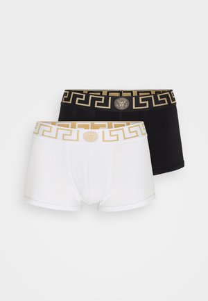 Deux paires de boxer en noir et blanc, avec un motif de clé grecque dorée sur la ceinture élastique et un détail de logo à l'avant.
