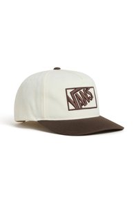 Kremowa czapka baseballowa z brązowym daszkiem, z brązowym wyhaftowanym logo Vans z przodu i guzikiem na szczycie. Materiał bawełniany.