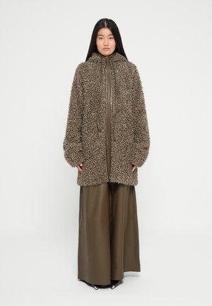 OVERSIZED SLEEVE ZIP FRONT HOODED JACKET - Manteau d'hiver - bark