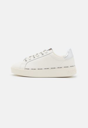 Low-top white sneaker with silver heel tab, white laces, and "Pepe Jeans" repeat logo along the midsole edge.