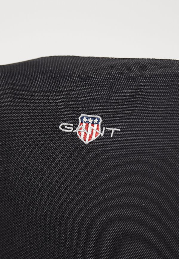 SHIELD WASH BAG UNISEX - Wash bag4