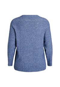 Zils ribots džemperis ar garām piedurknēm un apaļu kakla izgriezumu. Audums izskatās mīksts ar smalku struktūru un vidēju biezumu.