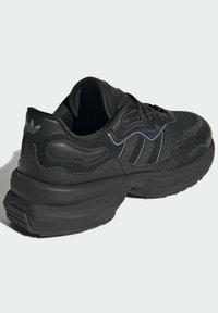 adidas Originals ZENTIC W - Sportcipő - black