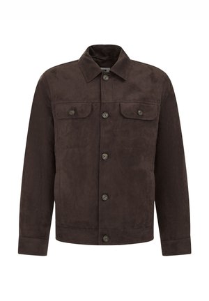 Donkerbruine suède jas met knoopsluiting, twee borstzakken met klep en knopen, en een klassieke kraag.