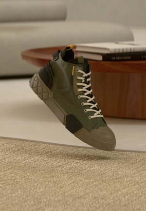 ACE CITY SHEL CHUKKA UNISEX - Baskets montantes - olive night