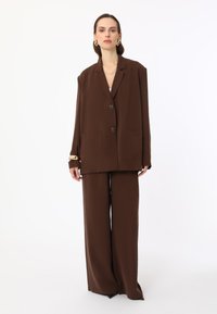 Modanisa EXCLUSIVE brązowy