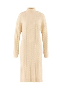 Abito a maglia color crema chiaro con colletto alto, caratterizzato da un motivo a treccia testurizzato e polsini a costine. Design morbido, lungo fino al ginocchio.
