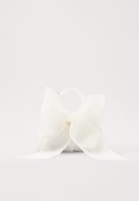 SHEER BOW CLUTCH - Käsilaukku - pearl