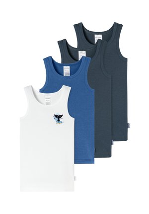 Vier mouwloze katoenen tanktops in het wit met walvissstaartprint, blauw, donkergrijs en antracietgrijs, gestapeld overlappend op een witte achtergrond.