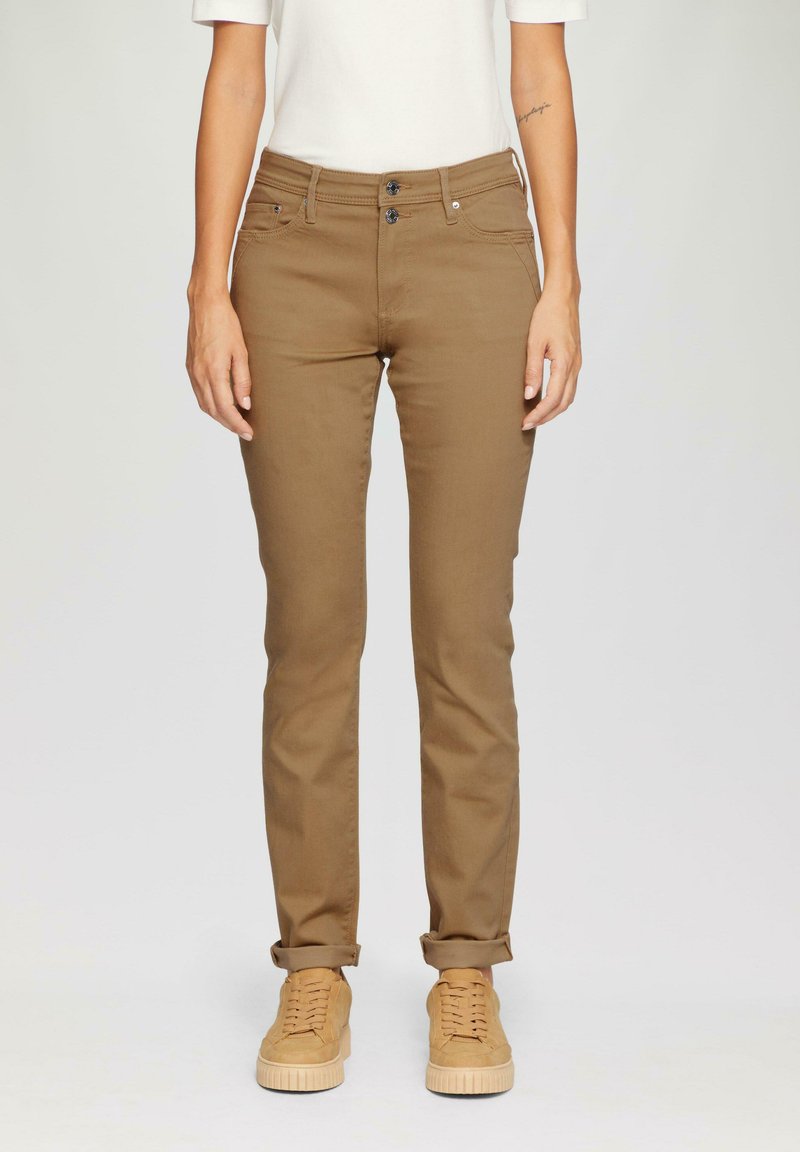 s.Oliver Vaqueros slim fit - sandfarben