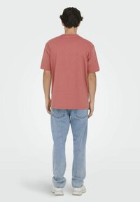 Only & Sons ONSFRED TEE - T-shirt basic - dusty cedar