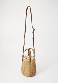 Borsa a secchiello in paglia intrecciata con dettagli in pelle marrone e tracolla. Presenta due manici e una chiusura a sacchetto con fodera in tessuto.