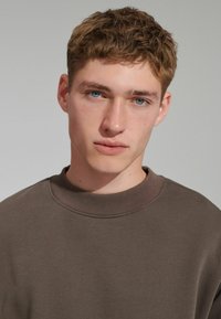 Next CREW - Melegítőfelső - light brown