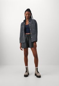 Pieces PCCHILLI NOOS - Tepláky - dark grey melange