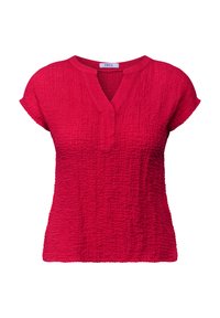 Camisa roja con textura, cuello en V, mangas cortas y un ajuste ligeramente relajado. Presenta una tela arrugada para aportar un detalle adicional. Etiqueta de la marca: Cecil.