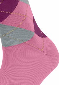 FALKE SENSITIVE ARGYLE - Socken - flamingo