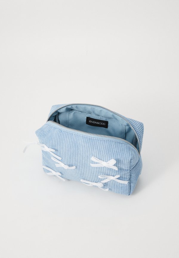 BOW - Wash bag3