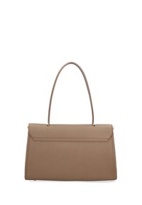 Borsa a mano in pelle marrone con finitura testurizzata, forma rettangolare, manico lungo e chiusura a pattina. Dettagli in metallo color oro.