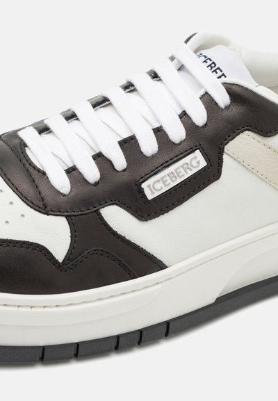 Iceberg CLOCK V2 - Trainers - white/grey