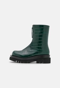 Jeffrey Campbell Botki na platformie