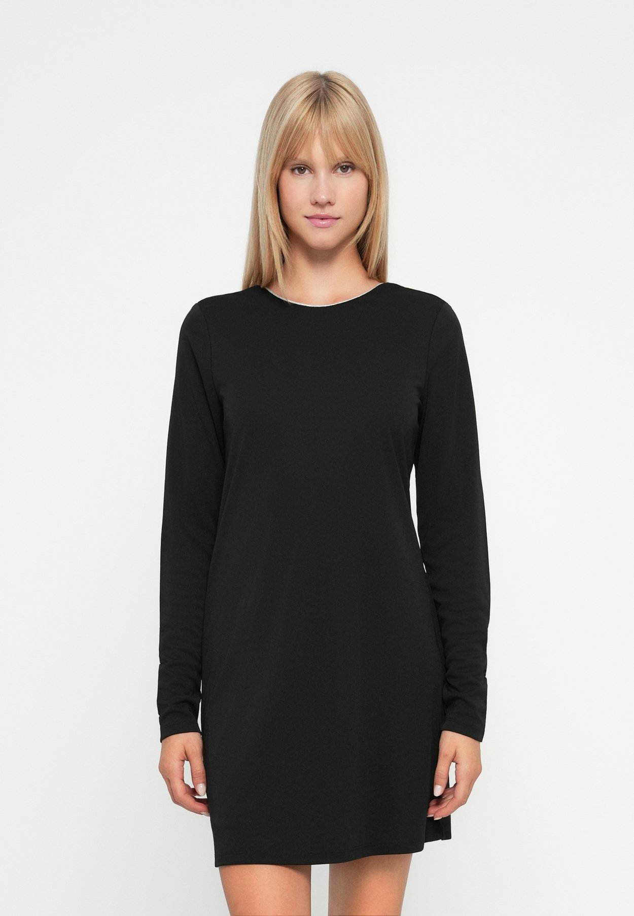 ONLKARLO Short