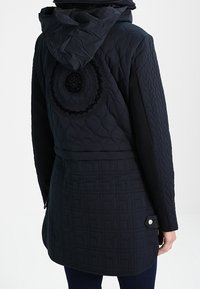 Desigual Pitkä takki - dark blue