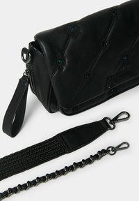 Desigual Umhängetasche - black