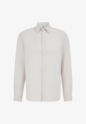 Svetlo siva srajca z dolgimi rokavi in gumbi, z nežnim karo vzorcem in ostrim ovratnikom, predstavljena na belem ozadju.