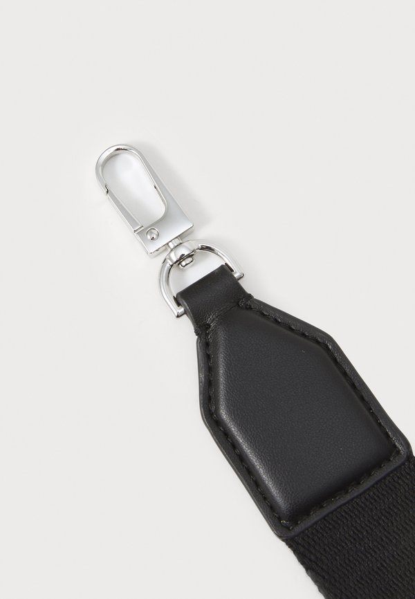 NYC CAPSULE FLAP SHOULDER - Handbag3