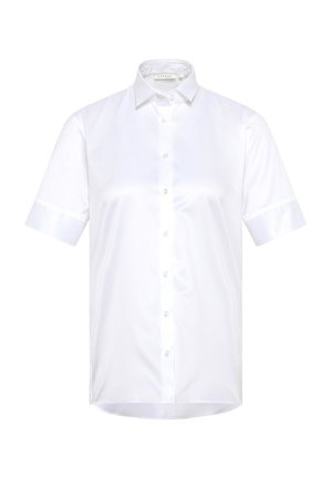 Camicia bianca a maniche corte con bottone, finitura satinata, colletto classico e orlo dritto. Presenta polsini e bottoni in satin a contrasto.
