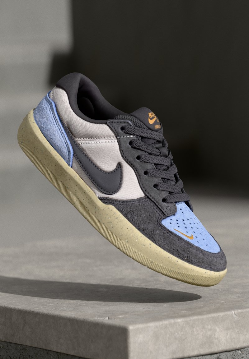 Nike SB - FORCE 58 - Zapatillas - lt orewood/blue/desert khaki, Ampliar