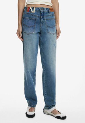 BOYFRIEND WITH INVERTED - Relaxed fit jeans - blue