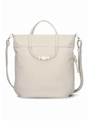 Sac à main en cuir gris clair avec doubles poignées, bandoulière réglable, dessus arrondi, et un détail de fermeture décorative avec perle en bois.