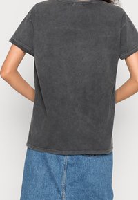 Colourful Rebel Triko s potiskem - grey