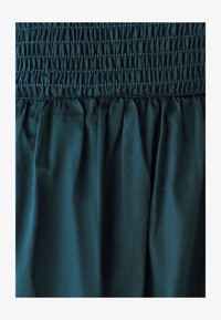 Unausgewählt, emerald